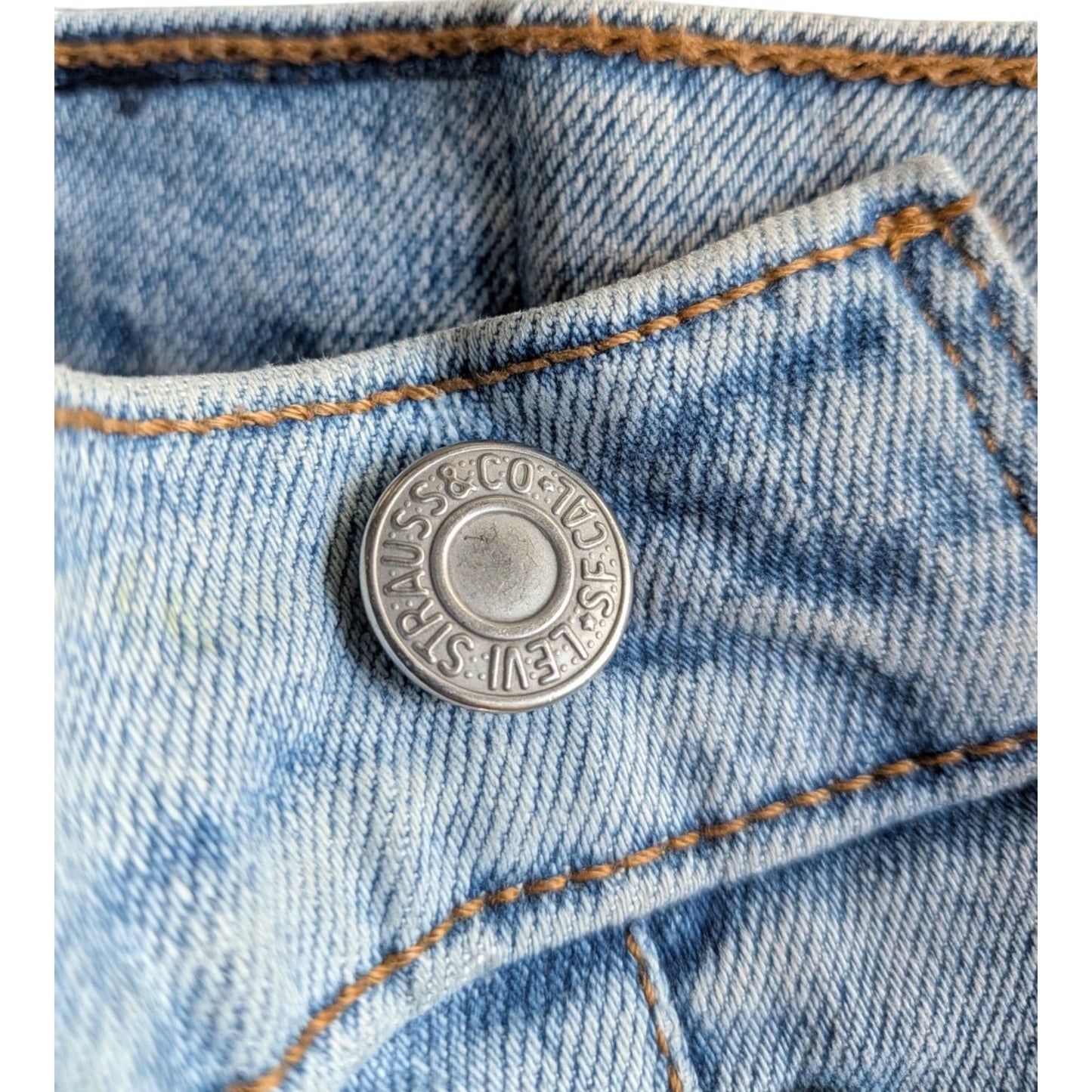 Levi’s Wedgie Straight Jeans W26 Damen High Waist Hellblau Stonewashed Vintage Fit Gr. 34