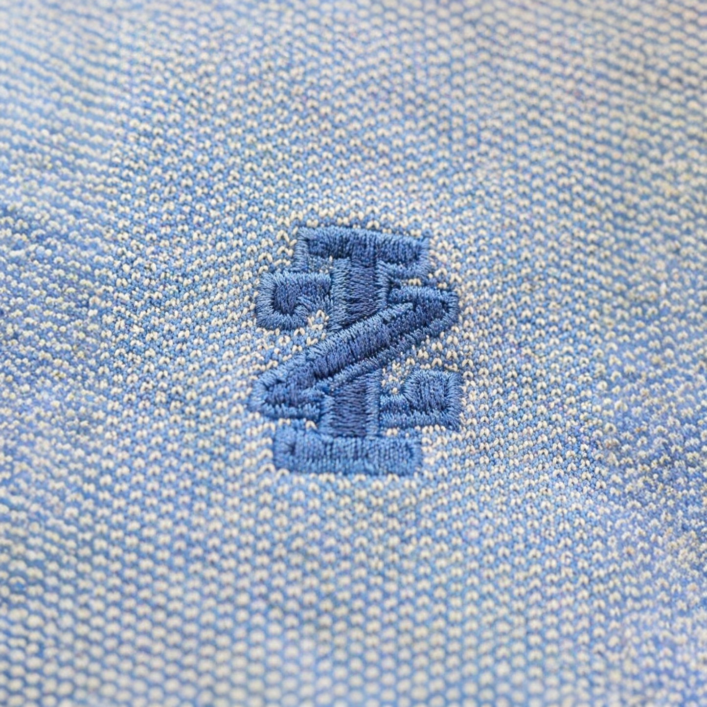 IZOD Advantage Polo Shirt Hellblau XL – Logo Stick, Kontrastknöpfe, Seitenschlitze